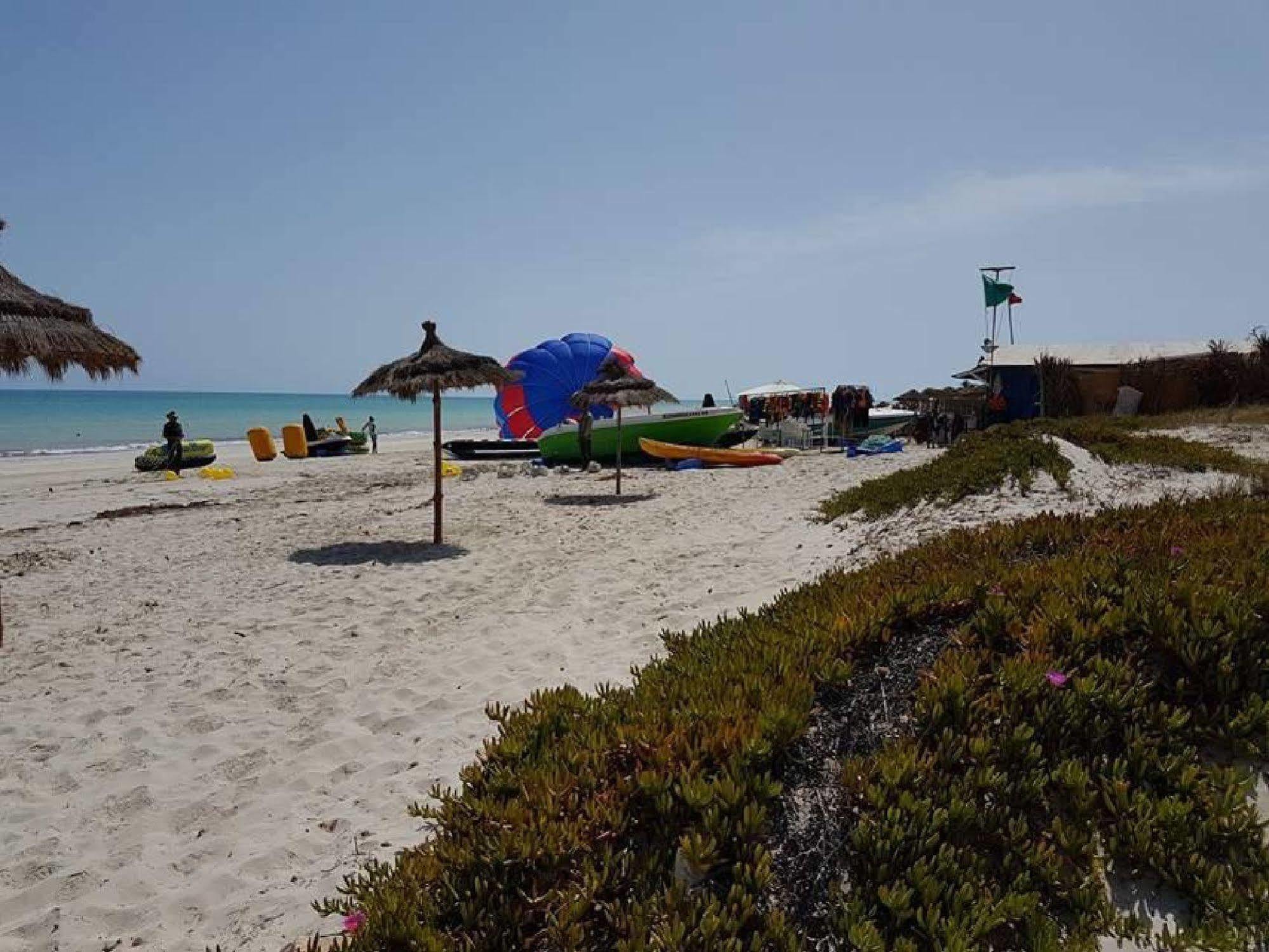 Villa Azur Djerba Mezraia Luaran gambar